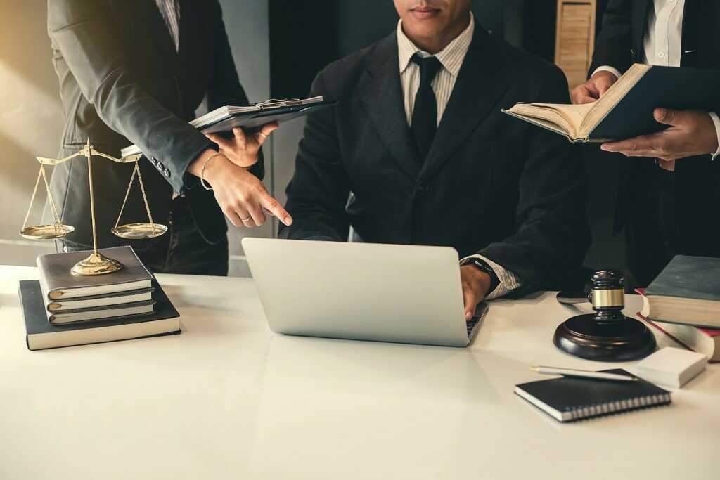Why Hiring A Criminal Lawyer Early Can Shape Your Case